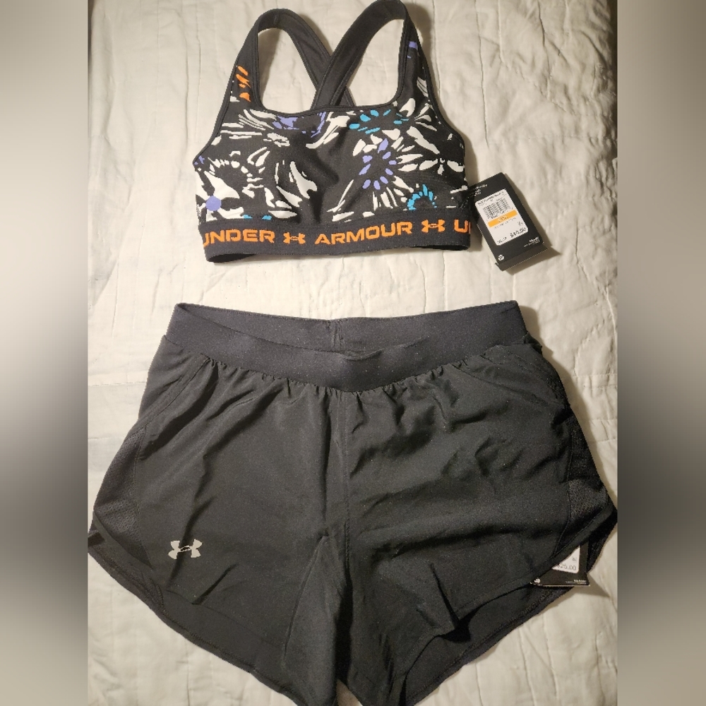 Women's UnderArmor Sports bra and Shorts XS Multicolor